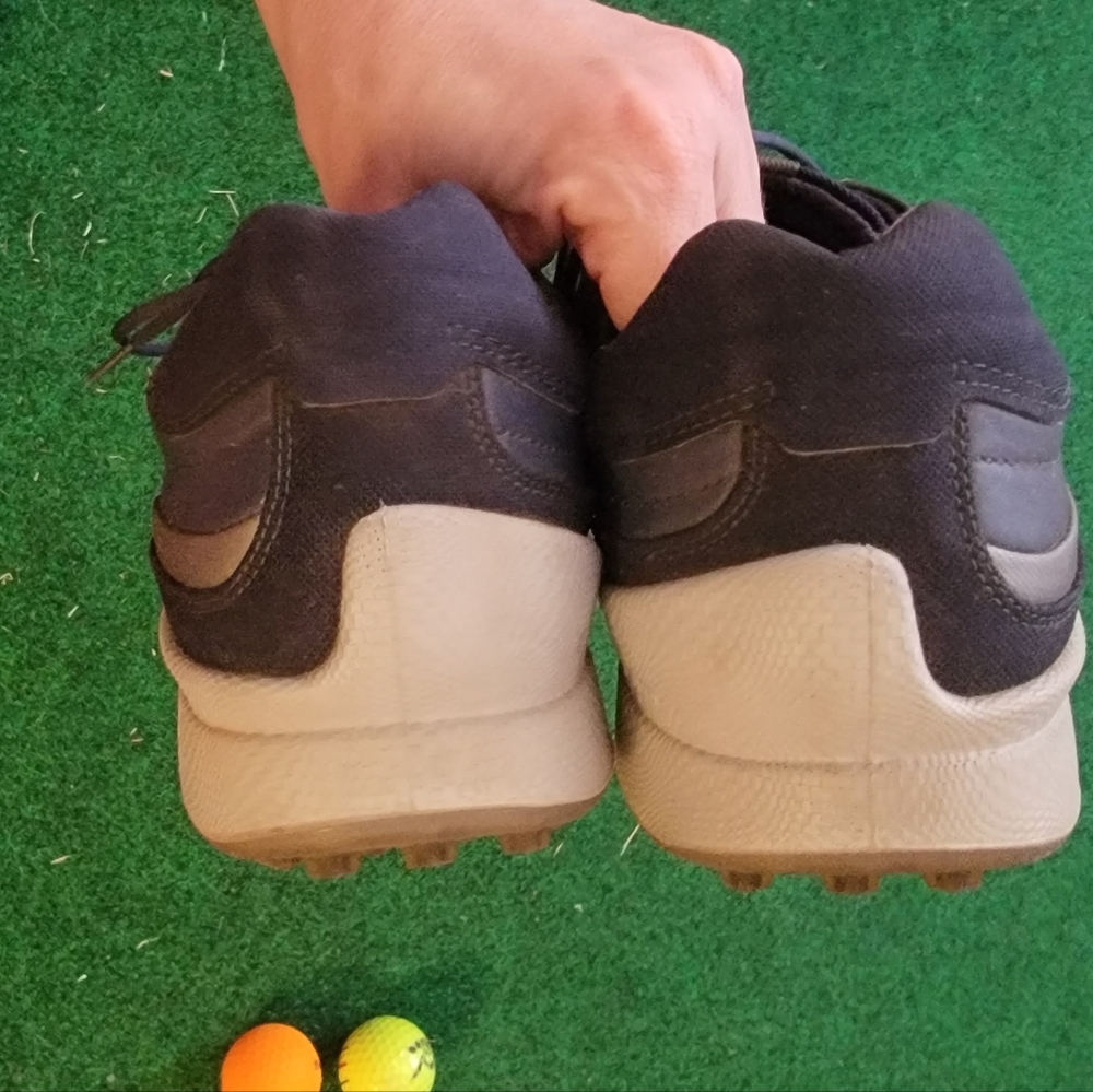 Ecco Golf Shoes - Picture 6 of 7